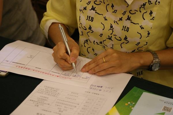 话务员做什么的_如何做一个好的话务员_话务员好做吗