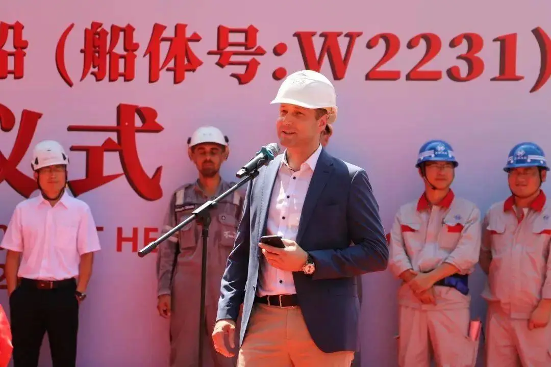 dwt油船_成品油船_阿芙拉型油船