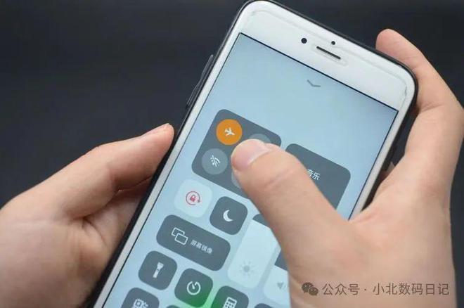 越狱苹果手机_越狱苹果是什么意思_苹果10.3.2越狱