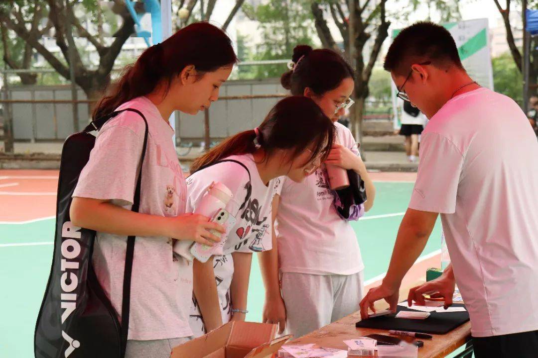 肥西县身份证号码：承载童年欢笑与青春梦想的独特标识