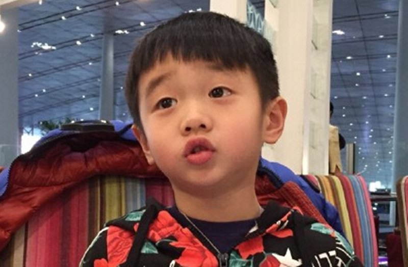 杨阳洋发型-杨阳洋的发型：校园里的时尚风向标，每次变换都引起轰动