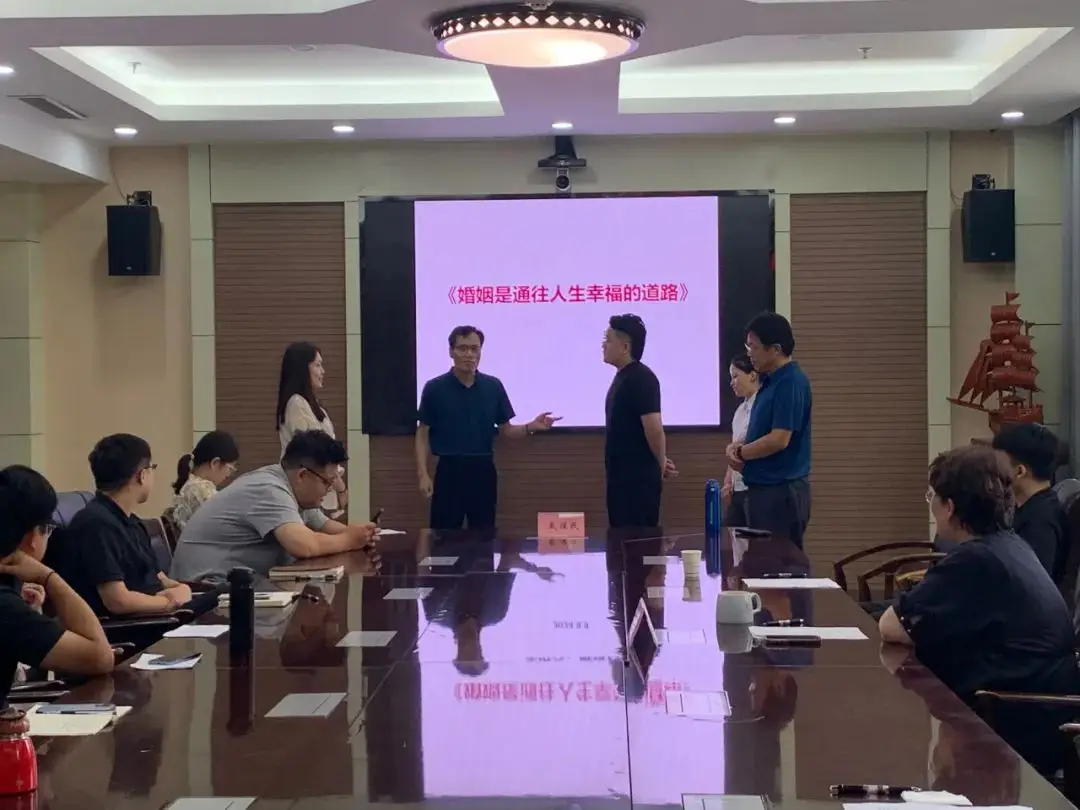 话务员做啥的_话务员怎么做_话务员做什么工作