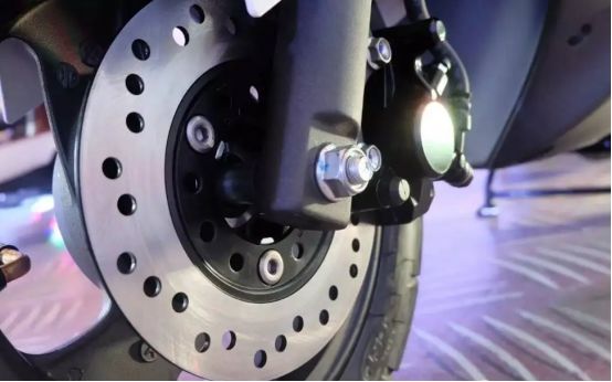 类型汽车制动系统的组成_汽车制动系统常见类型有_汽车制动系统类型