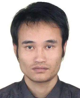 身份证号大全加手持-身份证号的那些事儿：从神奇到头疼，隐私保护至关重要