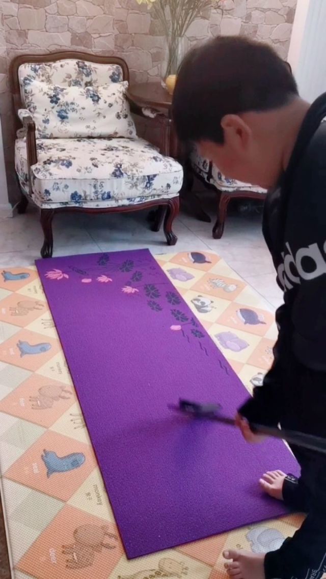 考勤管理系统导出数据问题多，员工又急又气忙解释