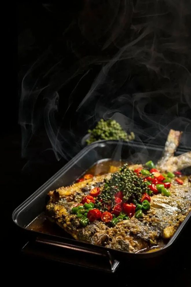 乐至美食排名：麻辣烫、豆花、烤鱼，让你味蕾跳舞的美味佳肴