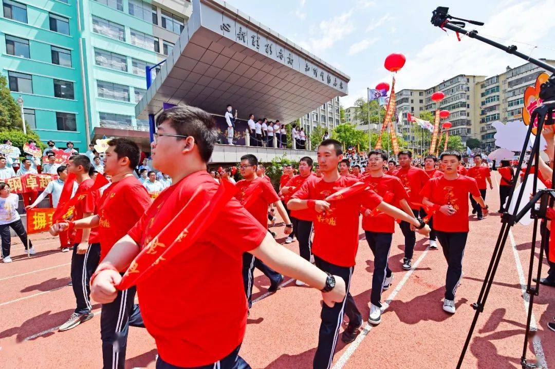 韶关市贸易中专学校广州校区_韶关贸易中等专业学校_广东韶关中专学校