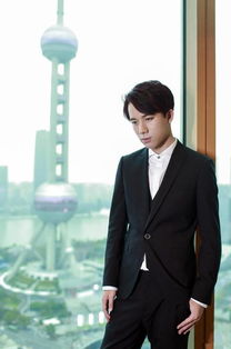 李明霖在哪个平台直播,多平台活跃的歌手、演员